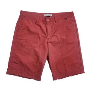 Travis Mathew Shorts Mens 36 Red Stripe Golf Polyester Spandex Stretch Relaxed